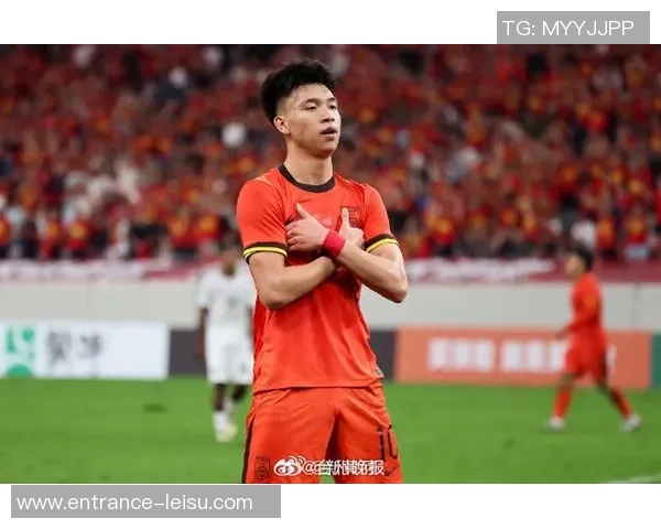 国足U23迎战菲律宾队全力争胜展现青春风采与拼搏精神